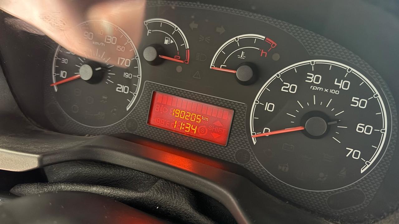 Fiat Qubo 1.3 MJT 95 CV Trekking