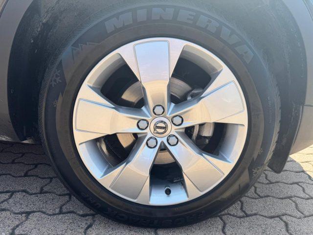 VOLVO XC40 T2 Momentum Pro (AUTOCARRO N1)