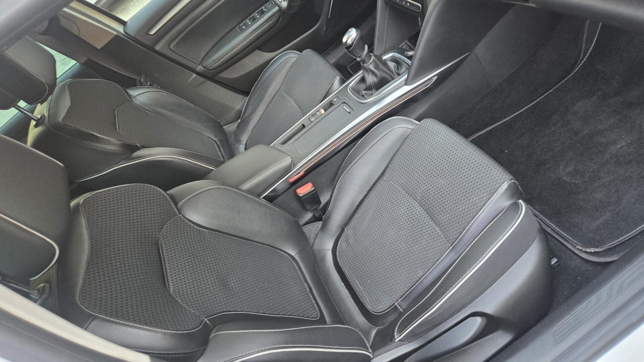 Renault Megane Mégane dCi 130 CV Energy Bose