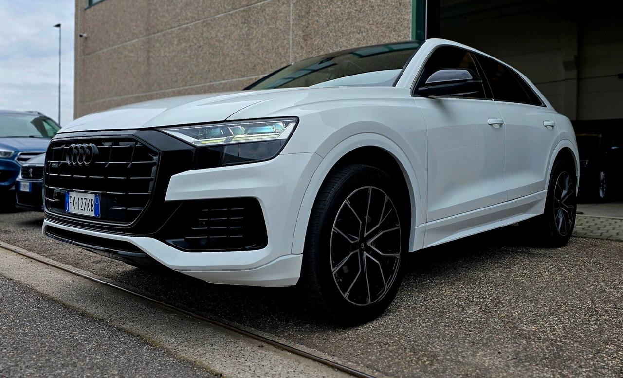 Audi Q8 50 TDI 286 CV quattro tiptronic Sport IVA ESPOSTA