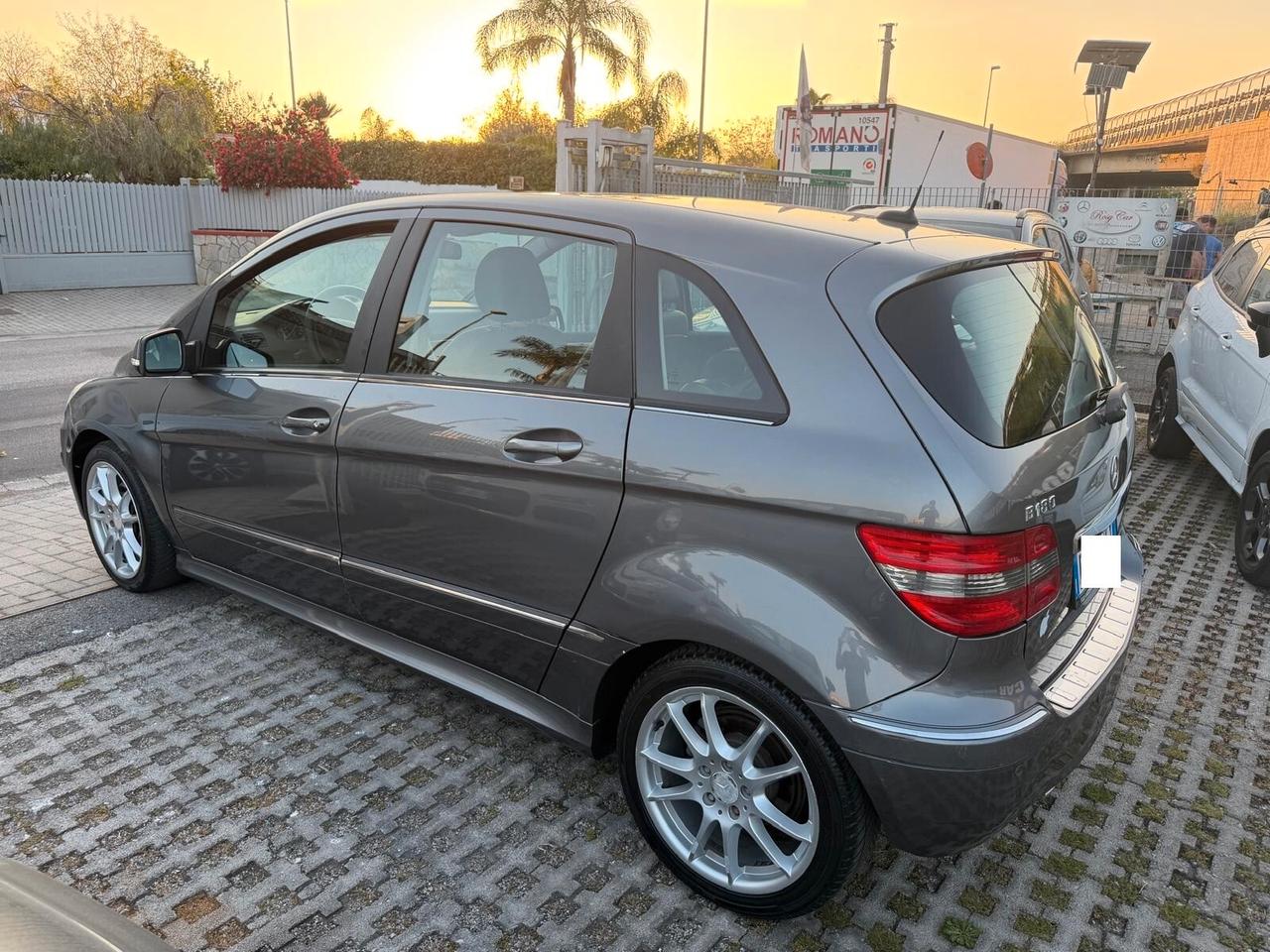 Mercedes-benz B 180 CDI Premium-12/2010