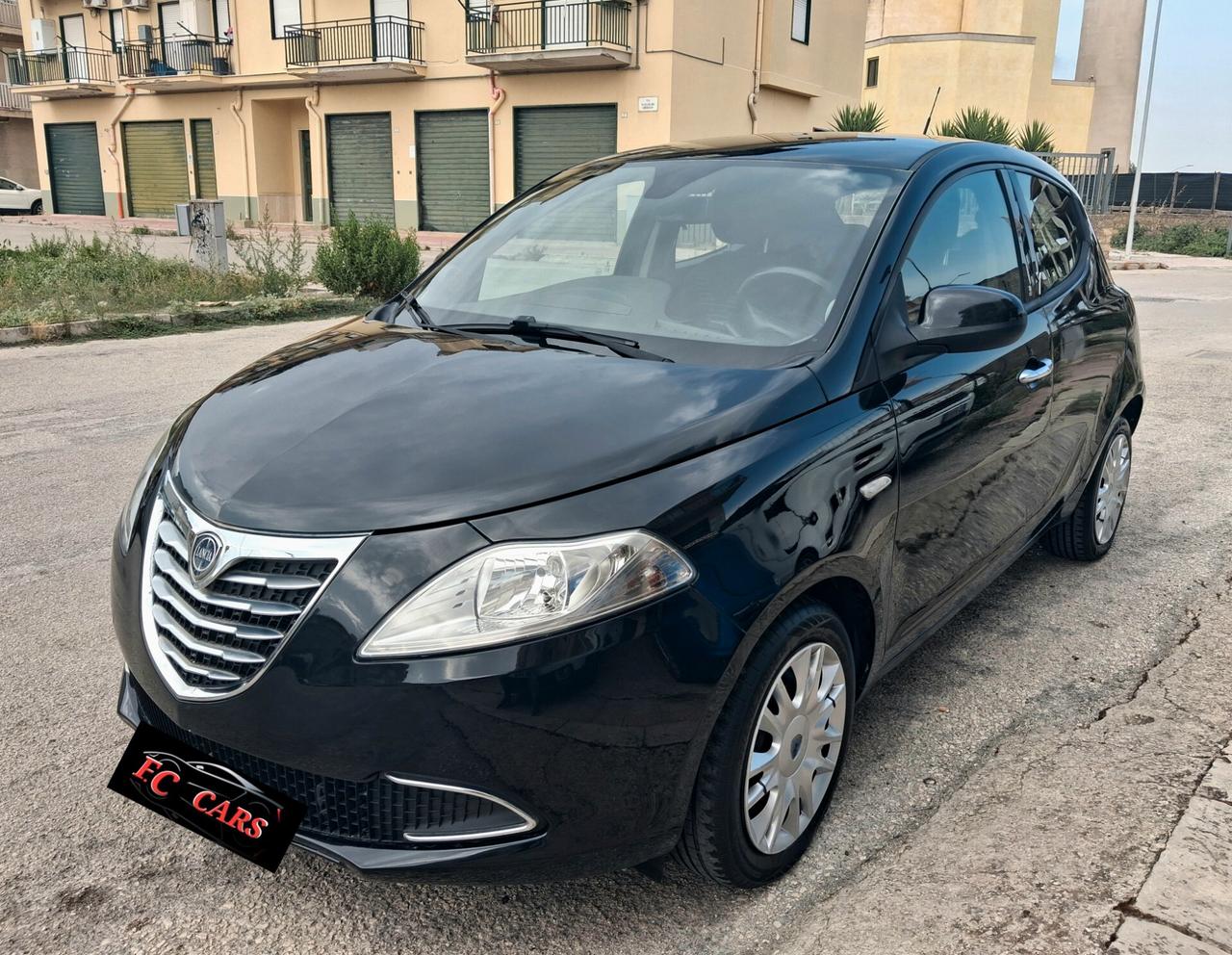 LANCIA YPSILON GOLD 1.2 BENZINA 70CV