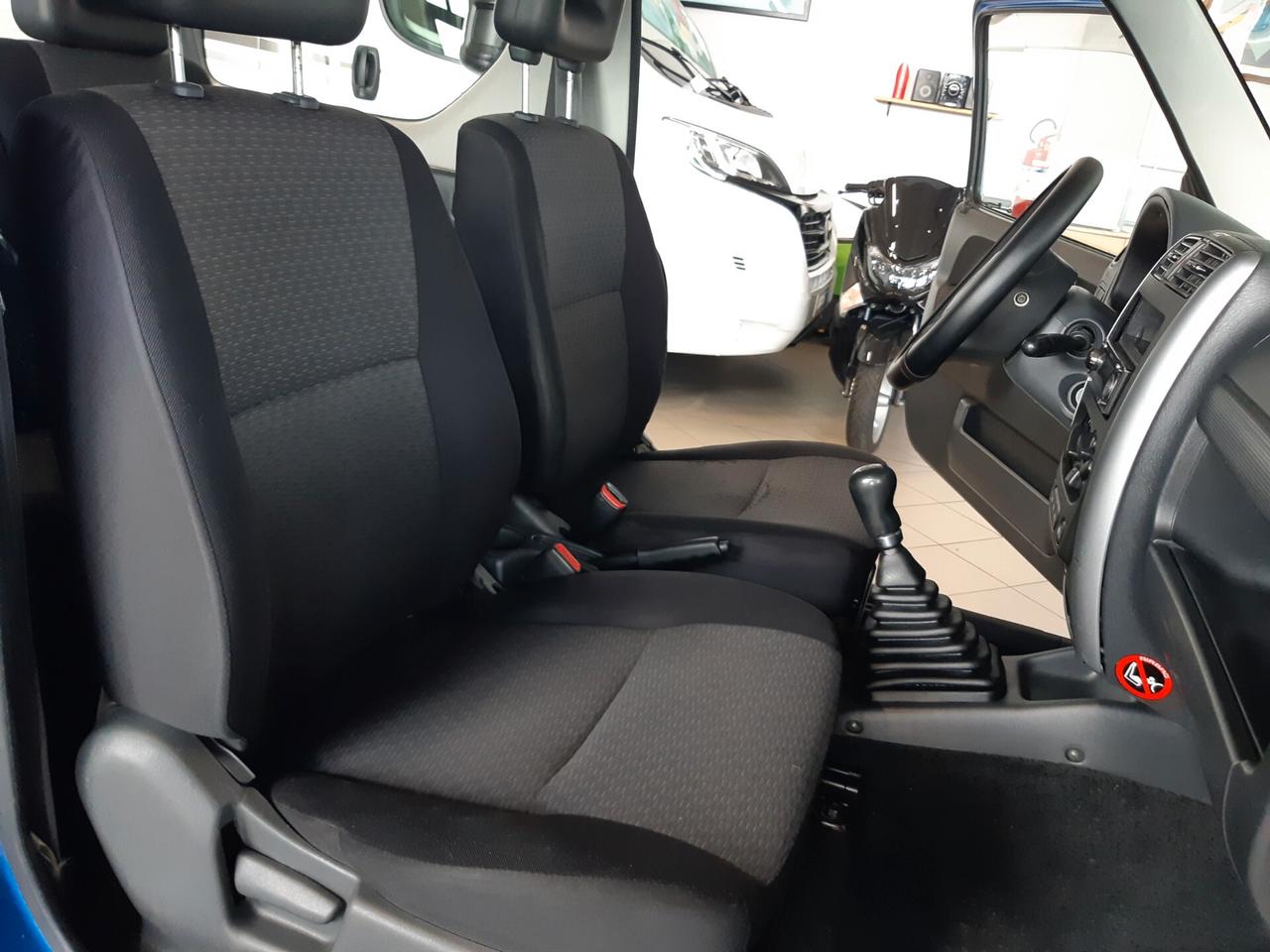 Suzuki Jimny 1.5 DDiS cat 4WD CON GANCIO TRAINO