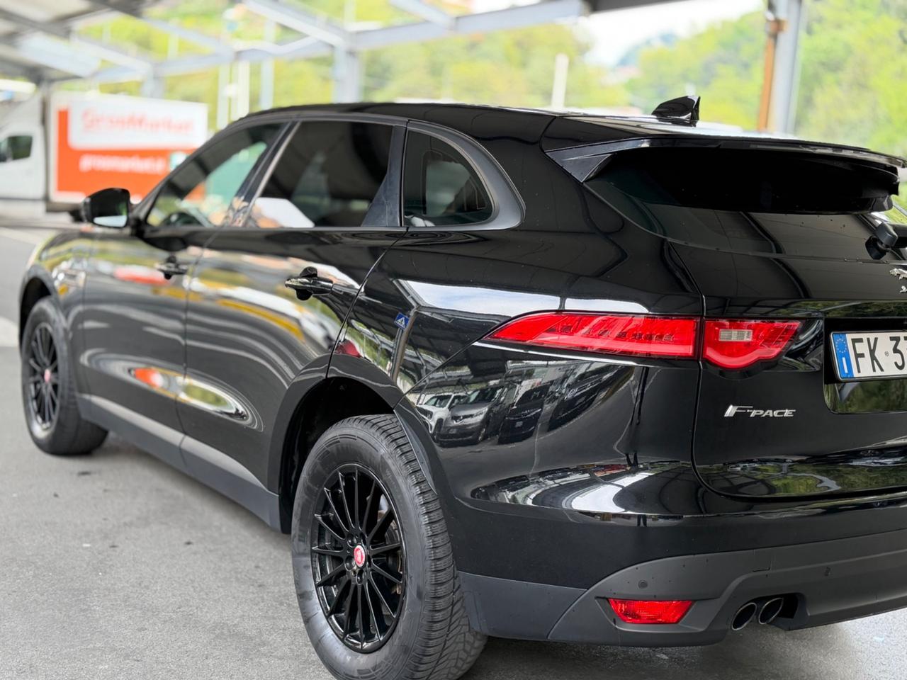 Jaguar F-Pace 2.0 D 180 CV AWD manuale - 2017 euro6