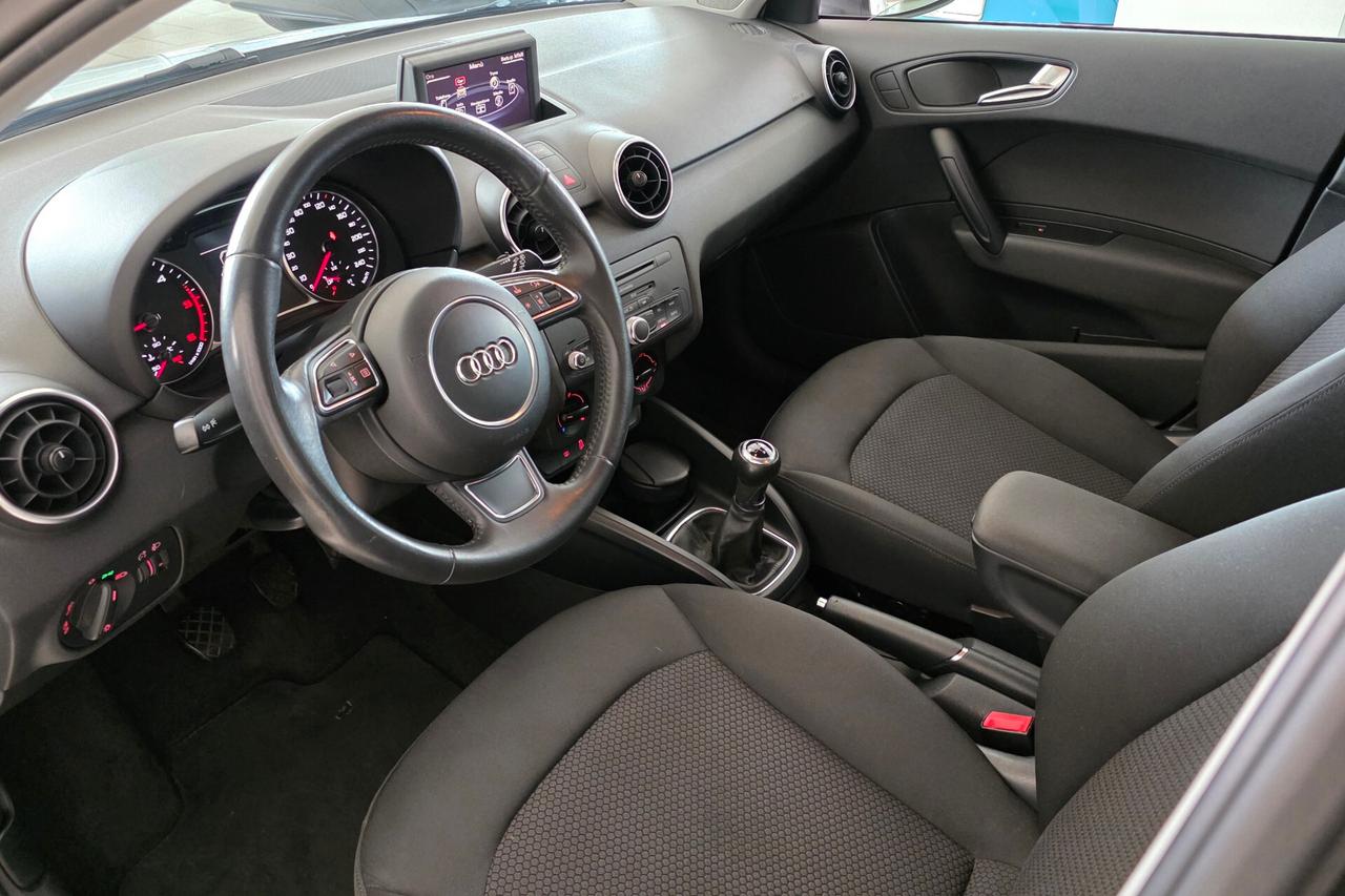 Audi A1 1.6 TDI Attraction - Ok neopatentati