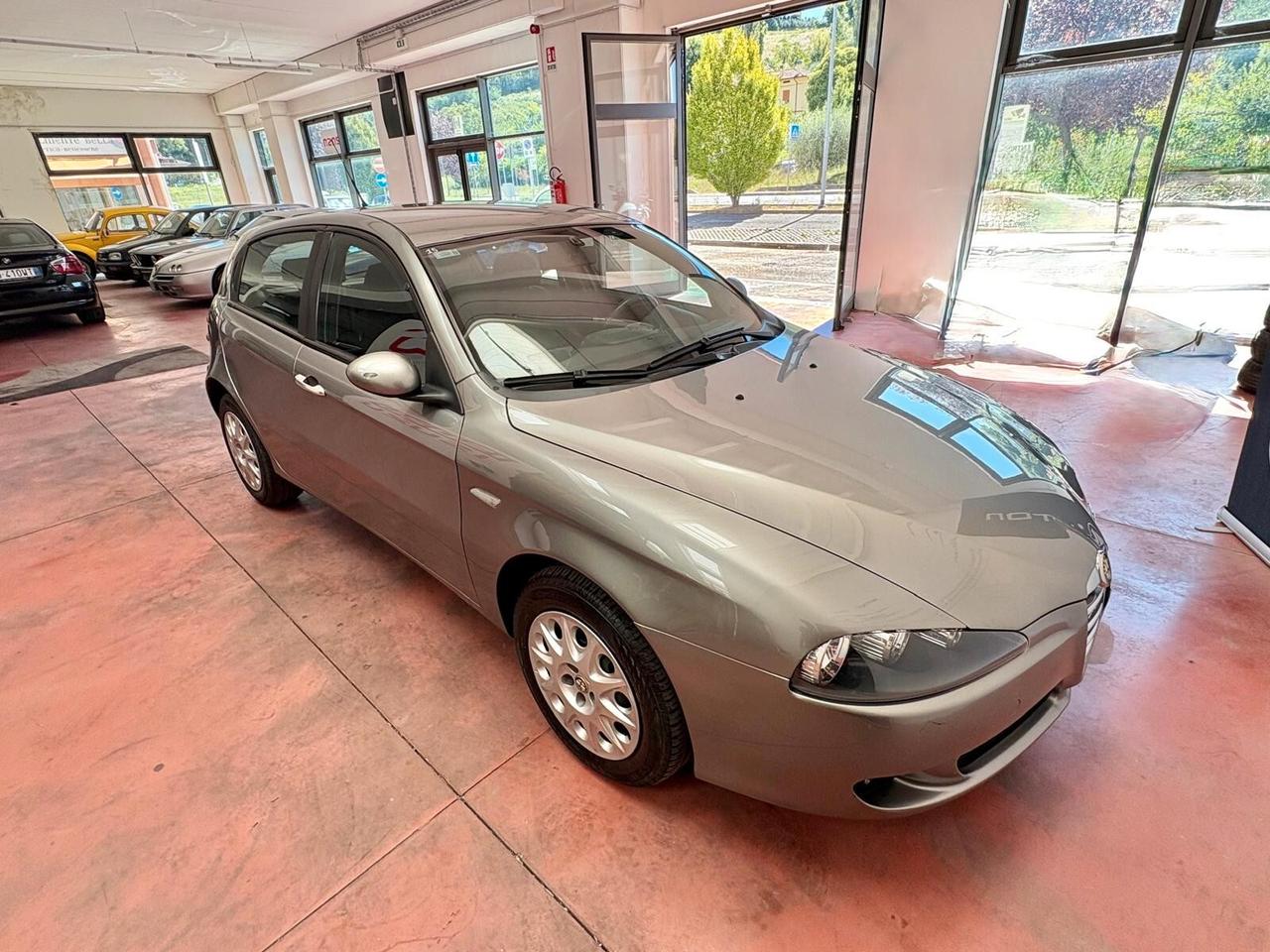 ALFA ROMEO 147 serie2 benz.1.6 CV 105 Km 152.418 certificati PER NEOPATENTATI
