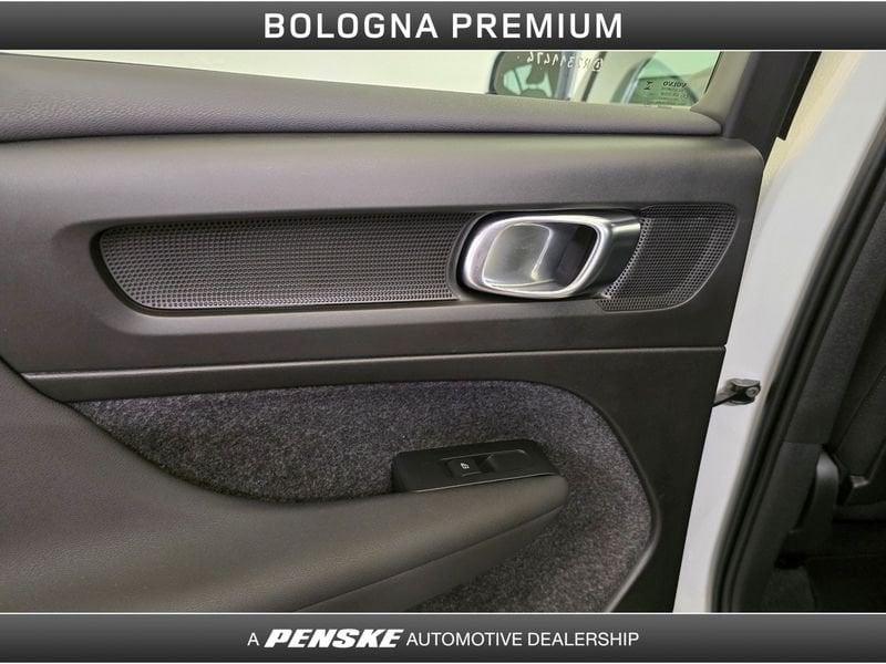 Volvo XC40 XC40 B3 automatico Core