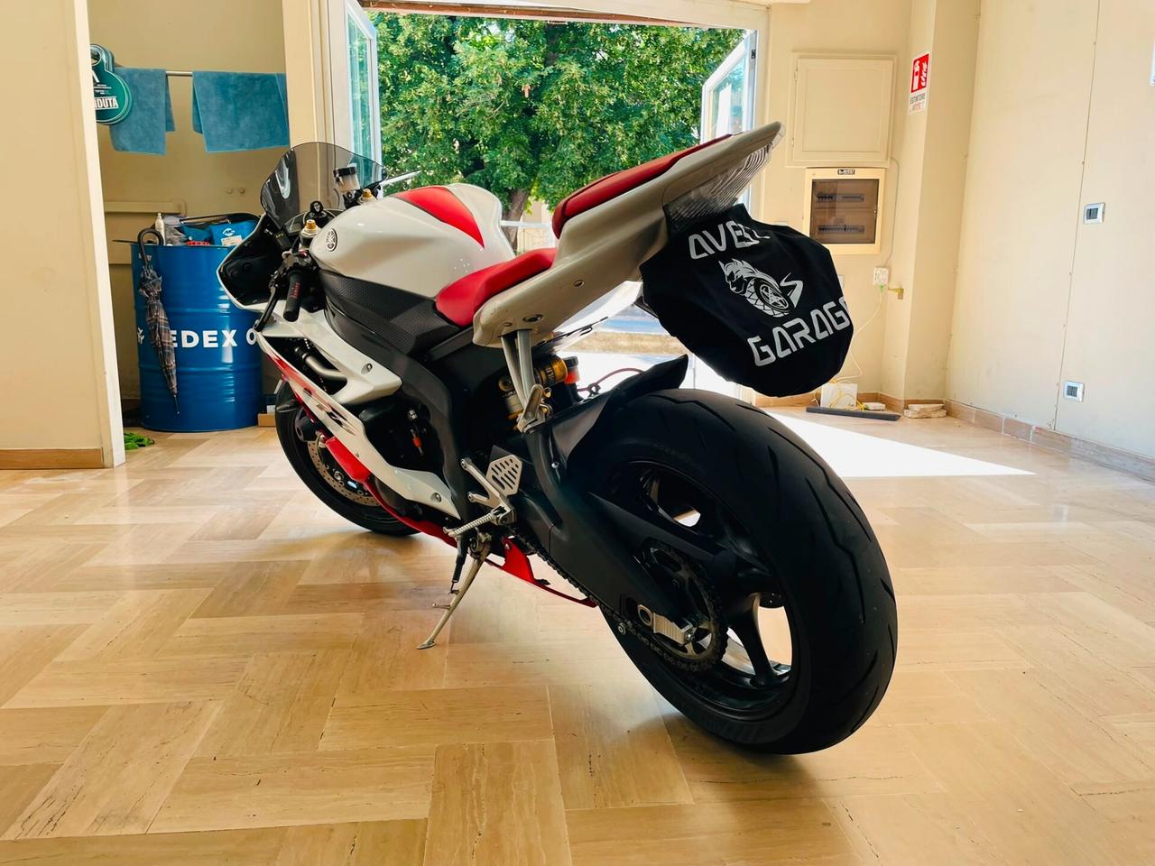 Yamaha YZF R6 Competition White/Red