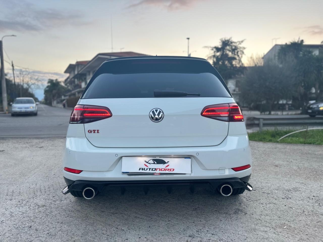 Volkswagen Golf GTI TCR 2.0 TSI DSG 5p. BlueMotion Technology