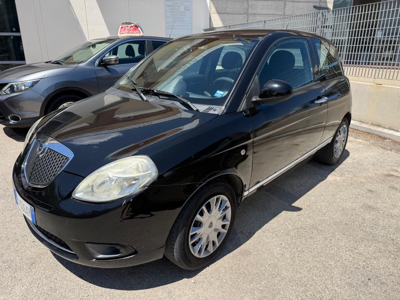 Lancia Ypsilon 1.3 MJT 75 CV Diva