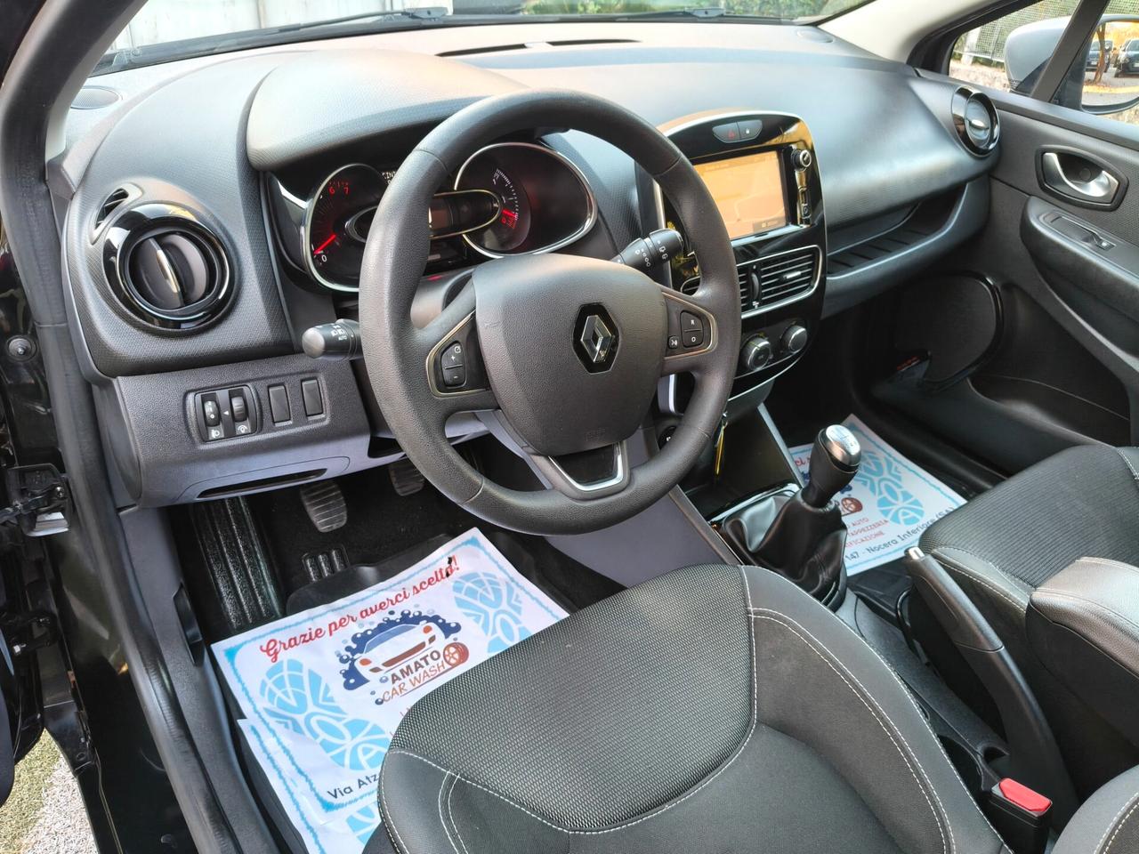 Renault Clio 1.2 FULL OPTIONAL 2017 KM 110