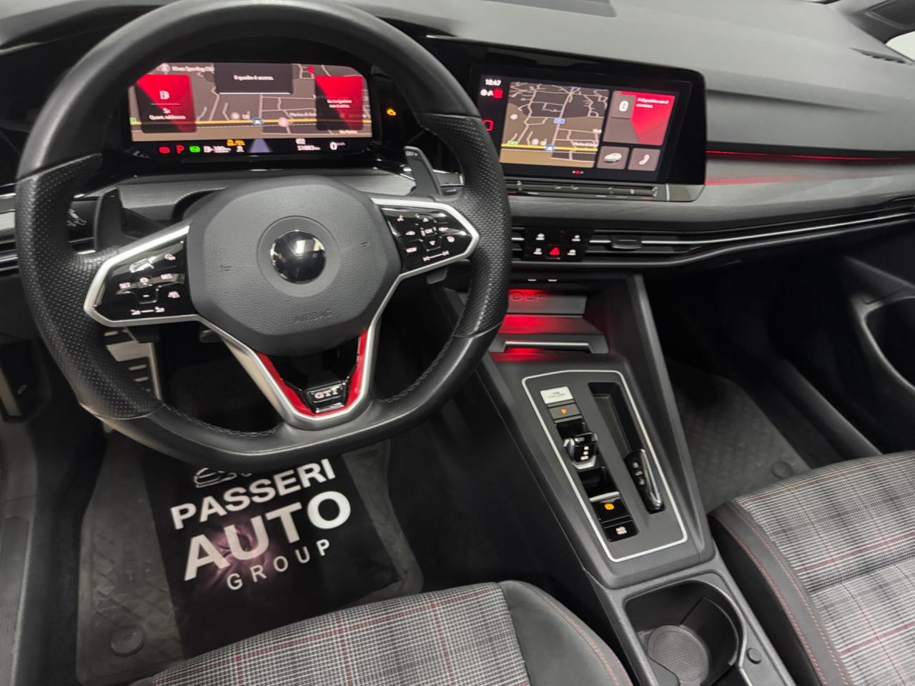 Volkswagen Golf GTI 2.0 TSI