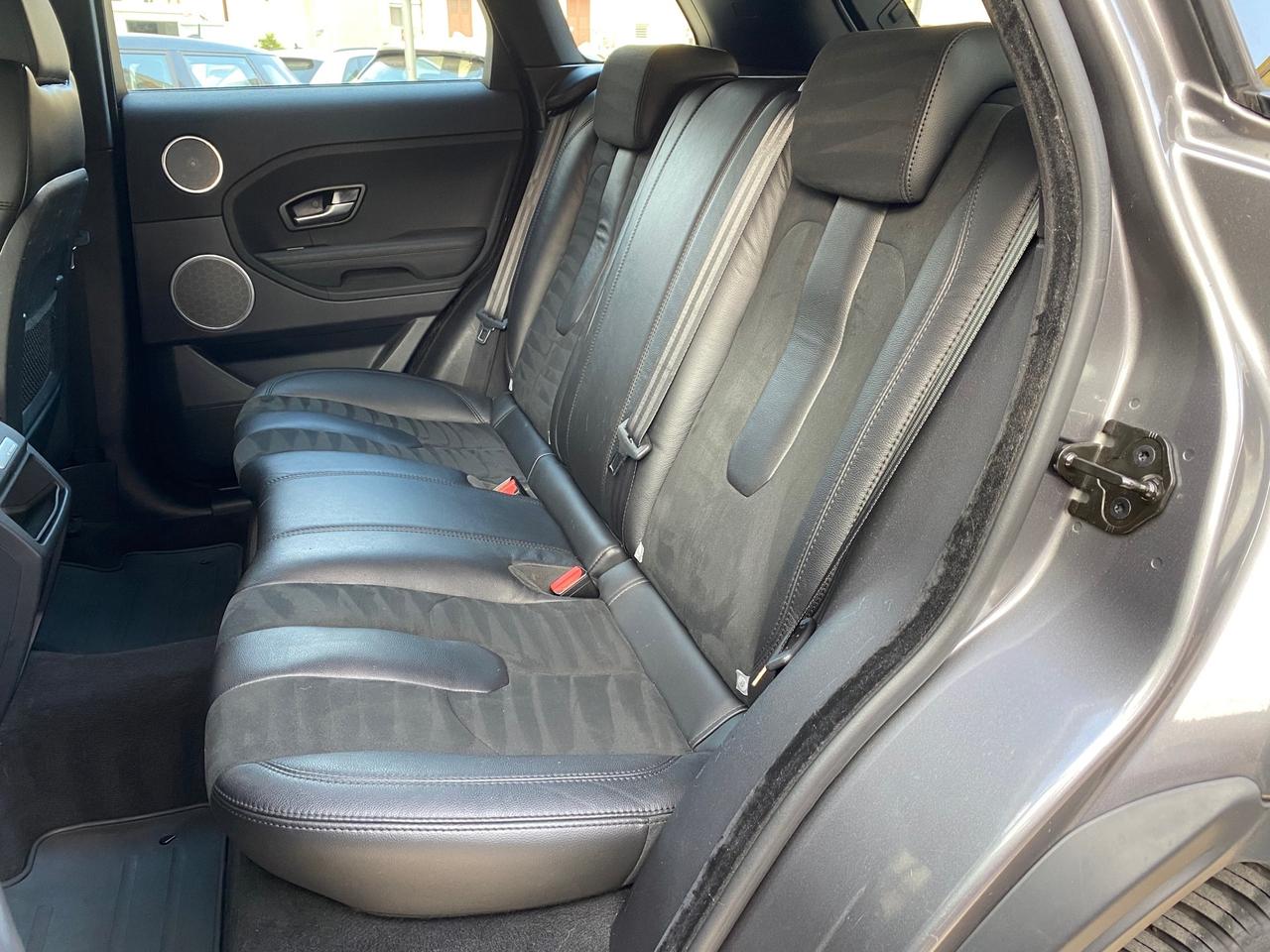 Land Rover Range Evoque 2.2 TD4 - Pure