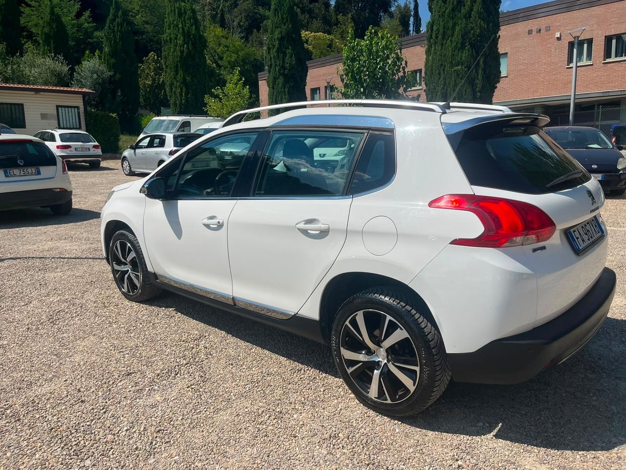 Peugeot 2008 BlueHDi 100 Black Matt