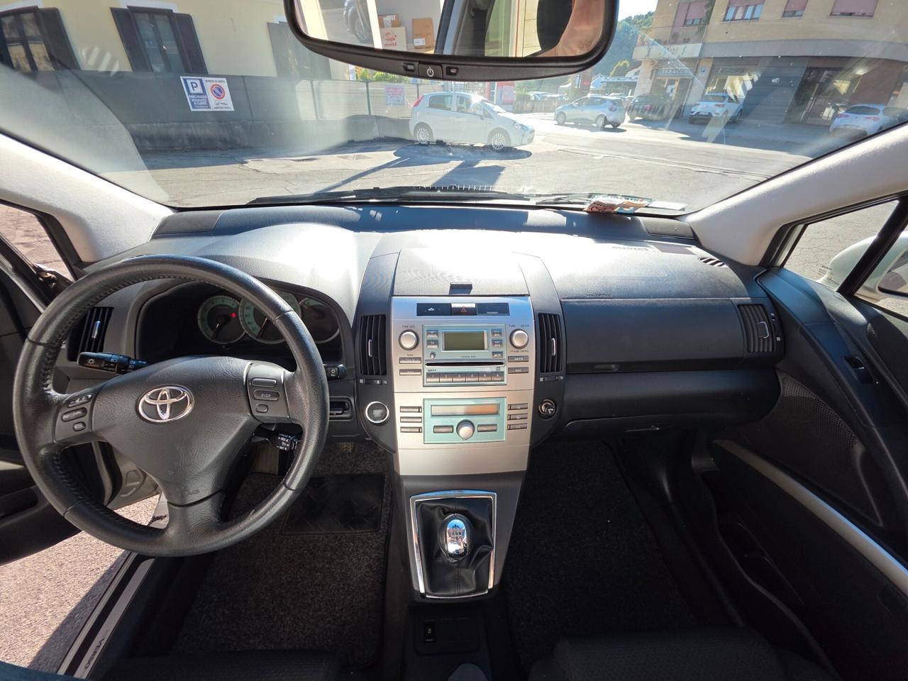 Toyota Corolla Verso 2.2 7 POSTI OFFERTA PROMO