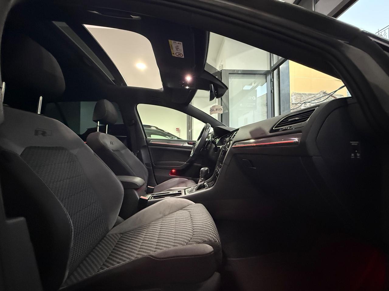 Volkswagen GOLF 1.6 TDI 115 CV DSG SPORT R LINE