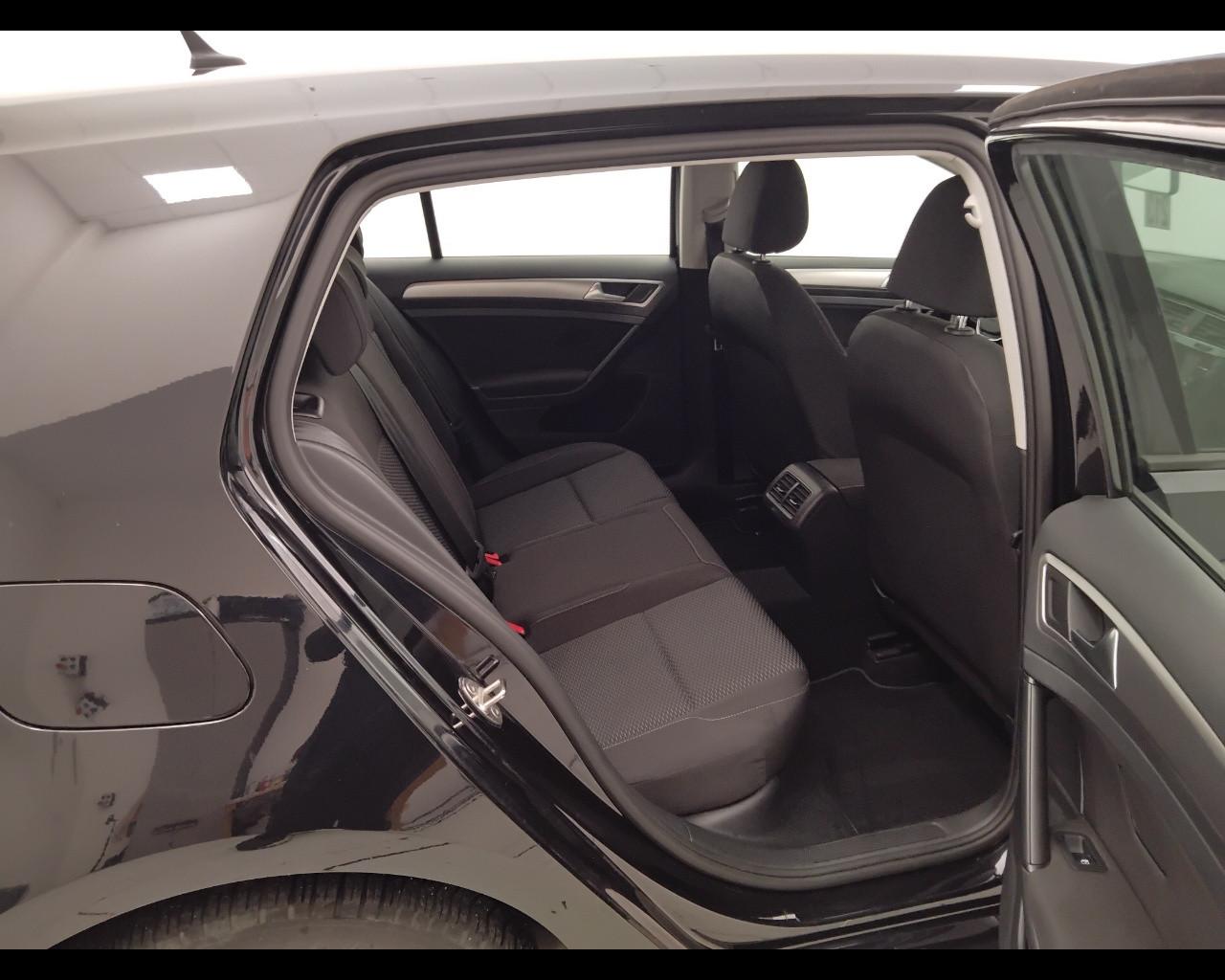 VOLKSWAGEN Golf VII 2017 5p - Golf 5p 1.6 tdi Trendline 90cv