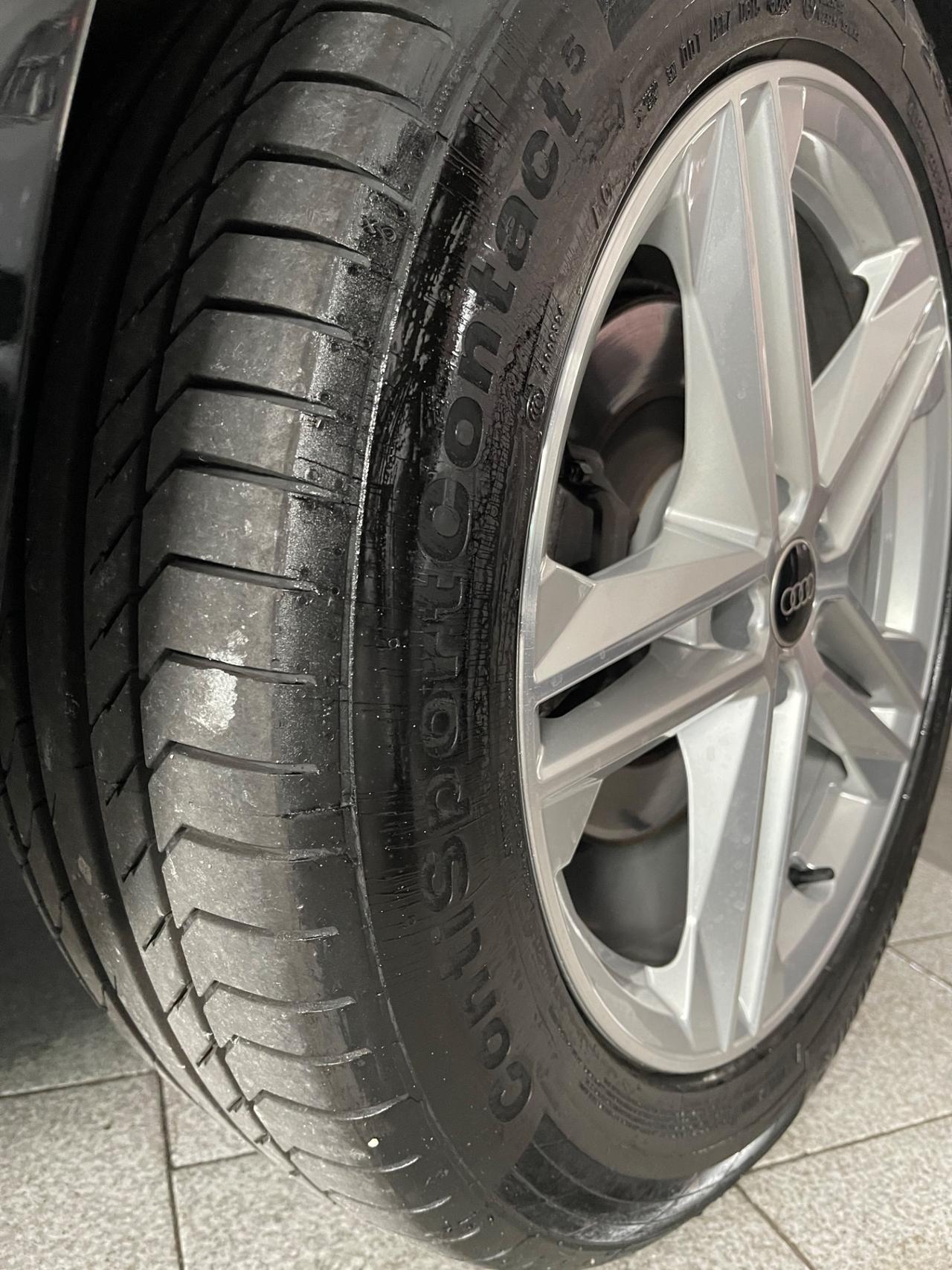 Audi Q5 40 TDI 204 CV quattro S tronic Identity Black