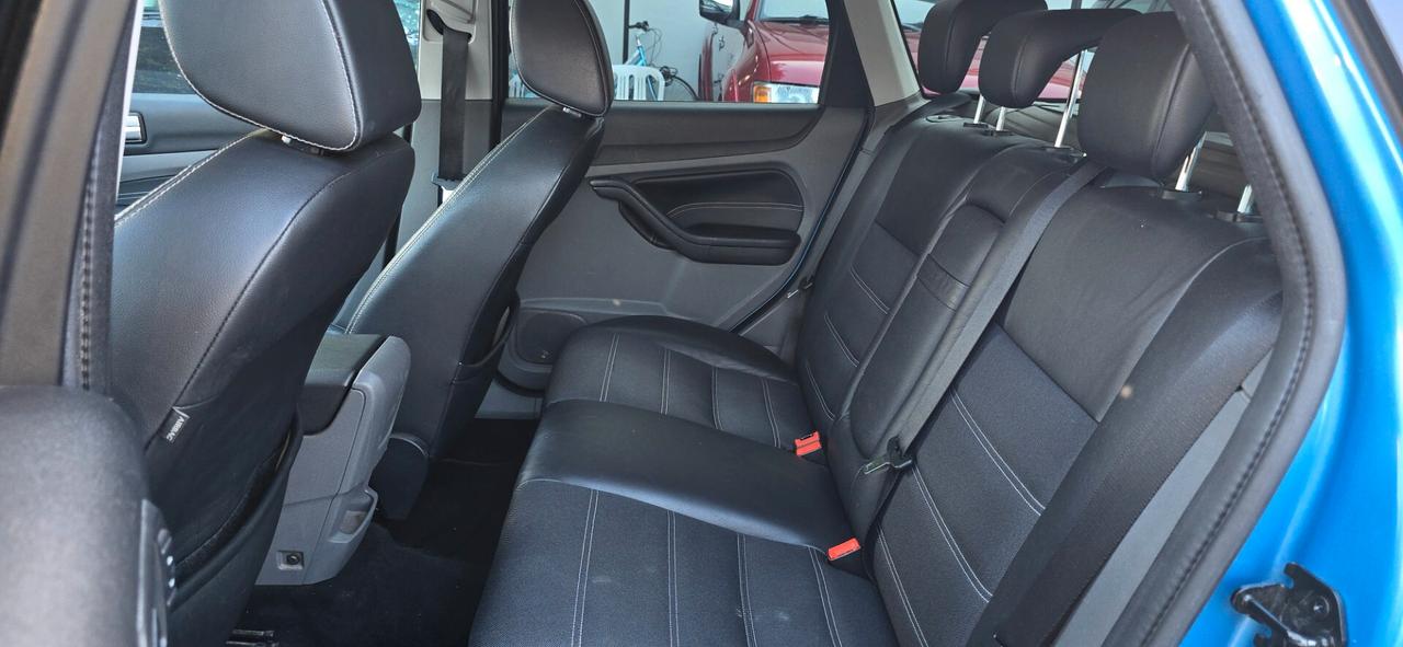 Ford Focus 2.0 (145CV) 5p. Bz.- GPL Tit.