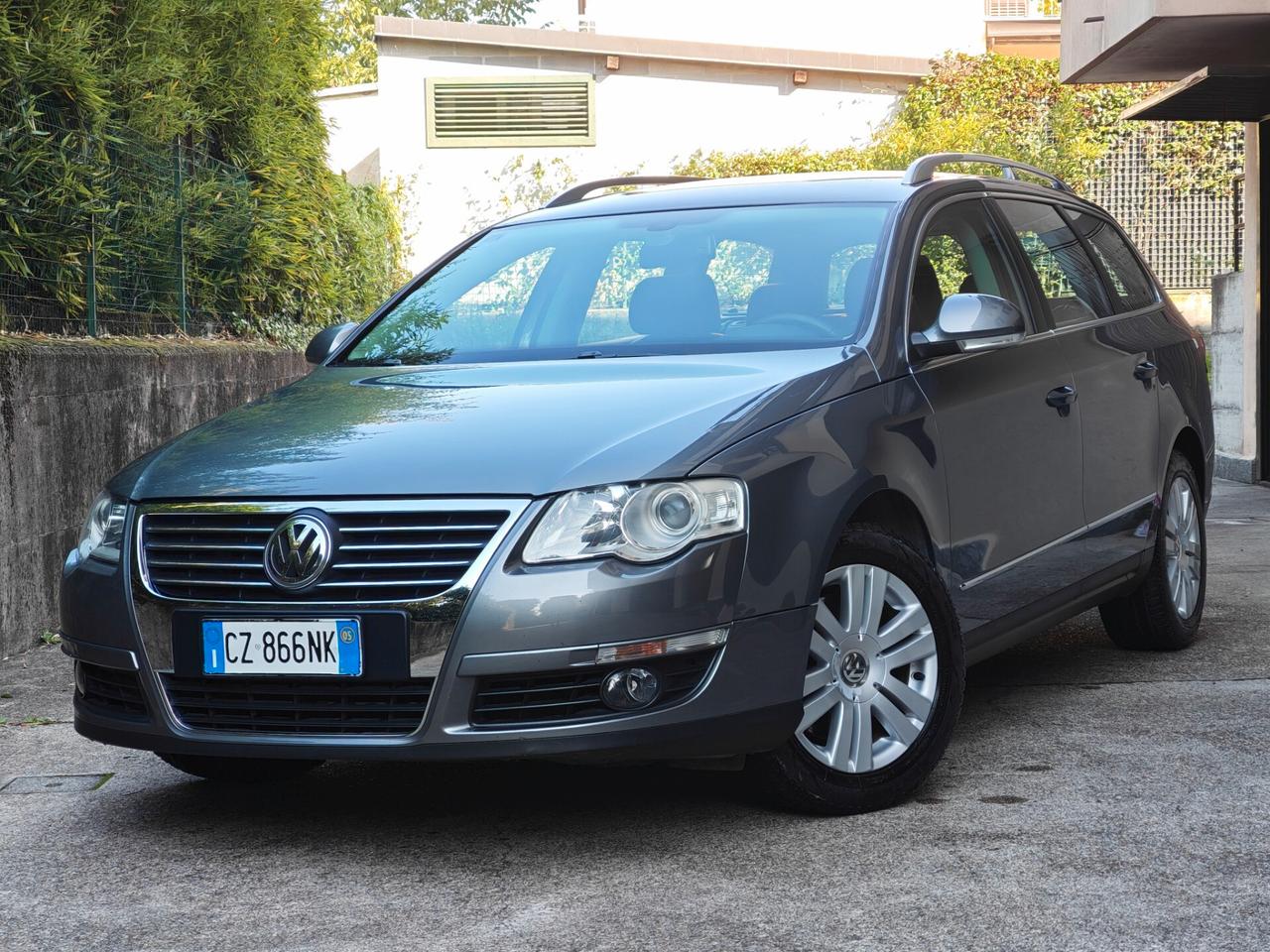 Volkswagen Passat Var. 2.0 BENZINA 150cv / 98.000km