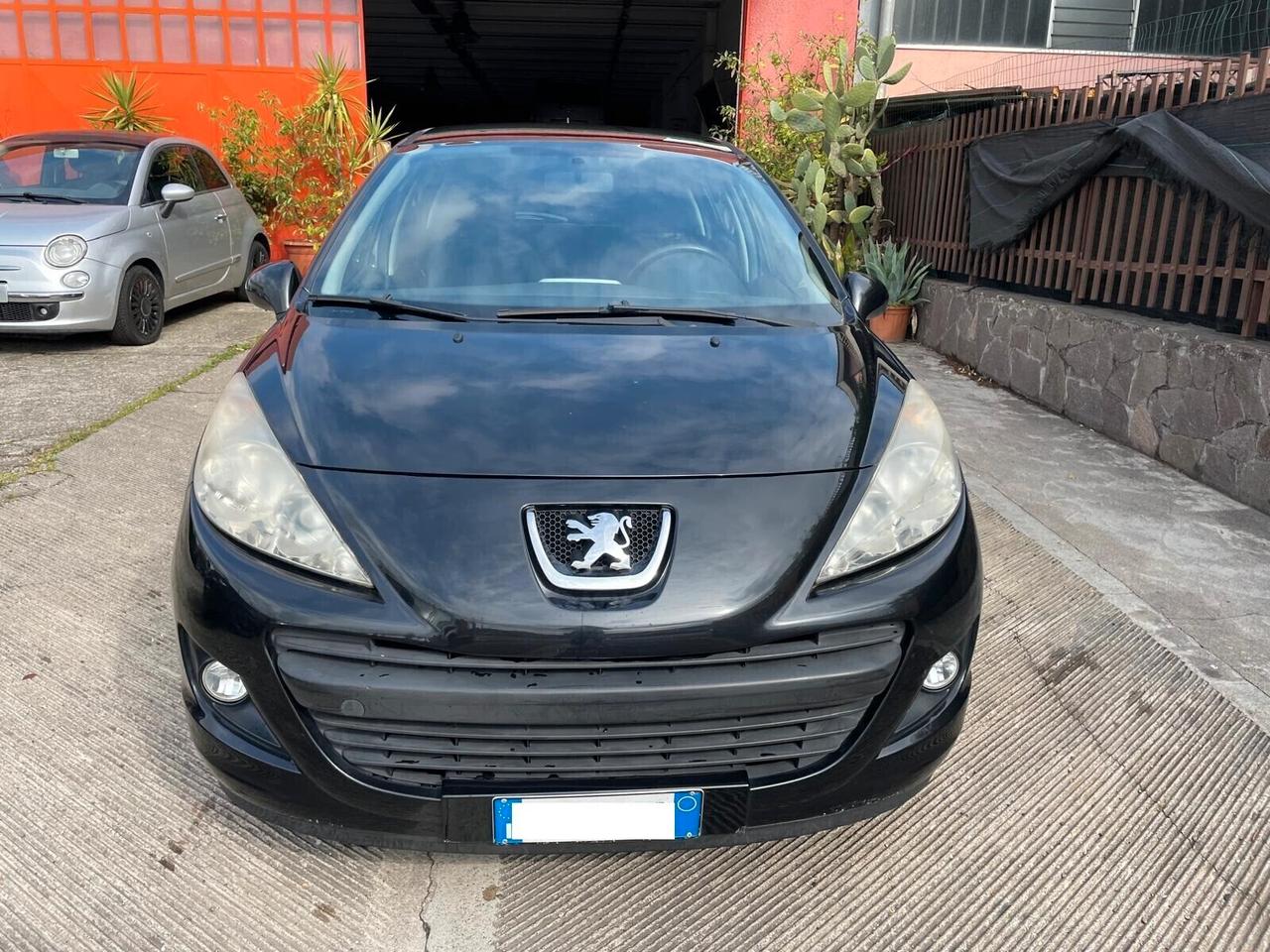 Peugeot 207 4 posti autocarro