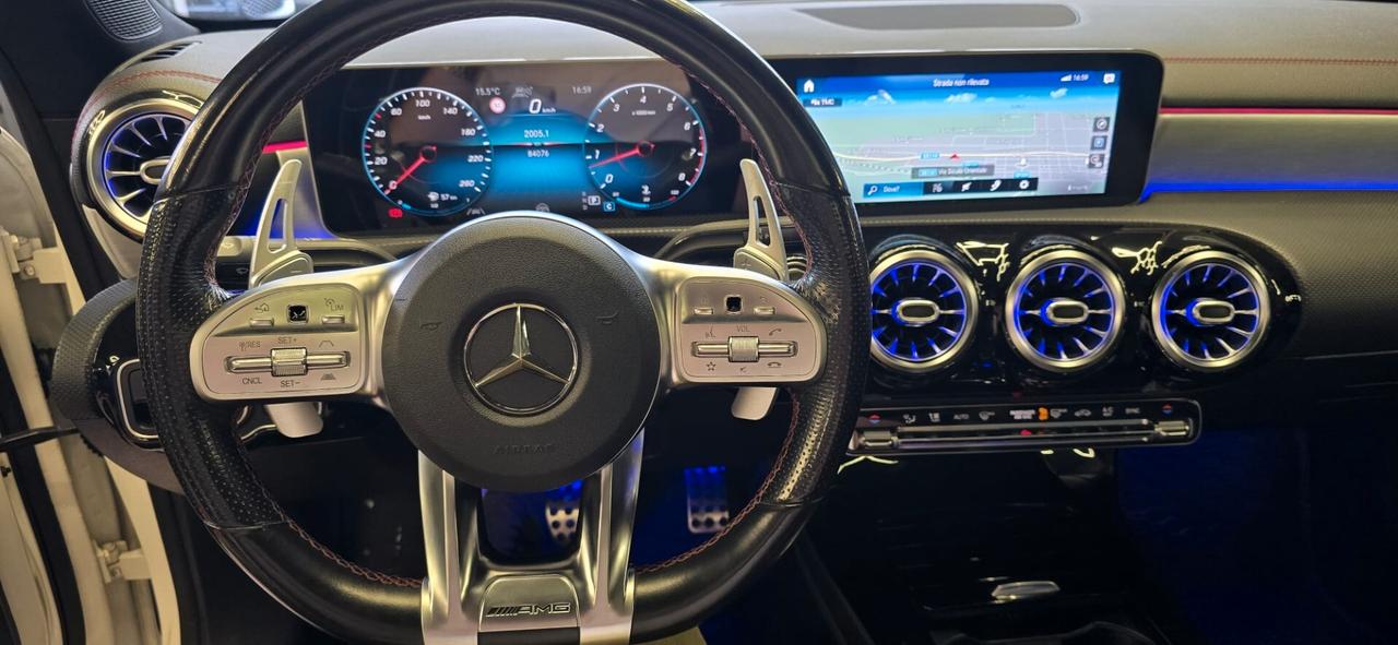 Mercedes - benz CLA 220 AMG 4Matic Automatic Premium