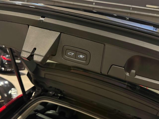 VOLVO XC60 B4 (d) Geartronic Momentum Pro
