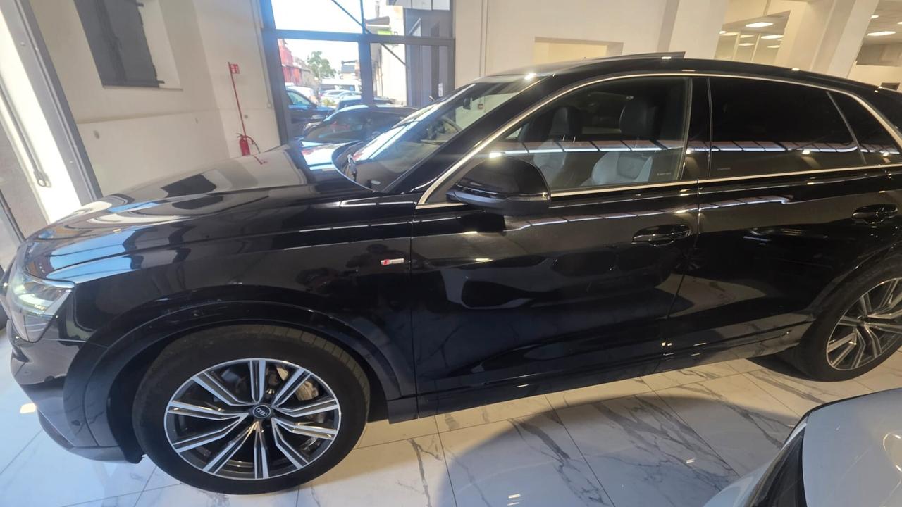 Audi Q8 50 TDI 286 CV quattro tiptronic S-LINE