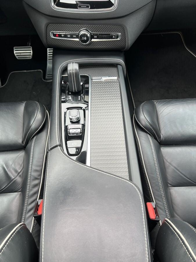 Volvo XC 90 B5 (d) AWD Geartronic 7 posti R-design