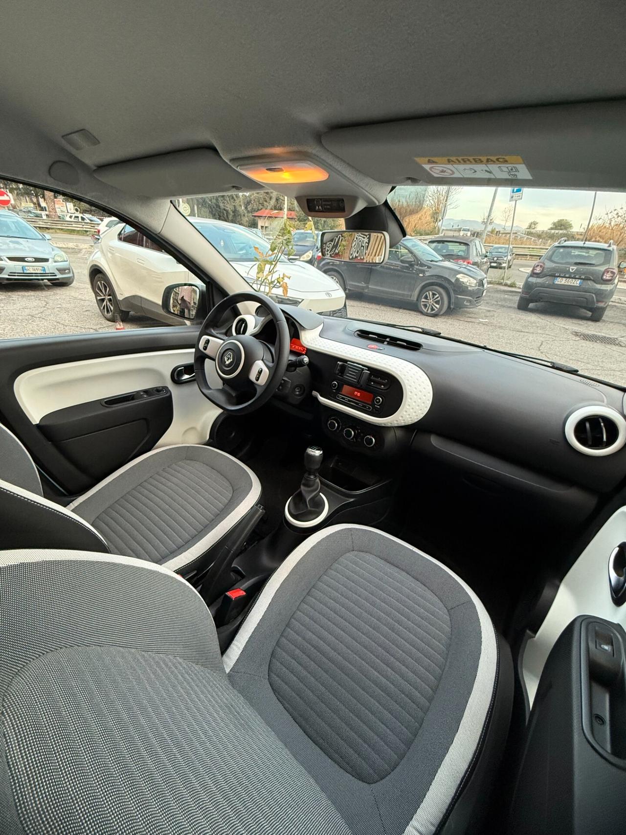 Renault Twingo SCe 65 CV Duel