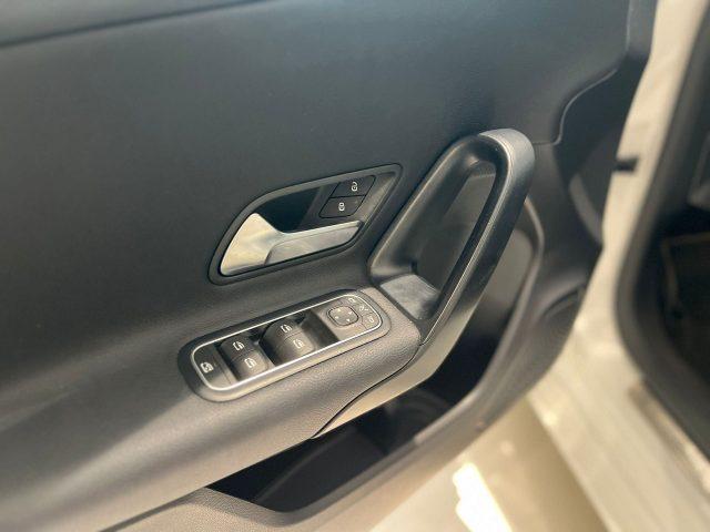 MERCEDES-BENZ A 180 A 180 d Automatic 4p. Business