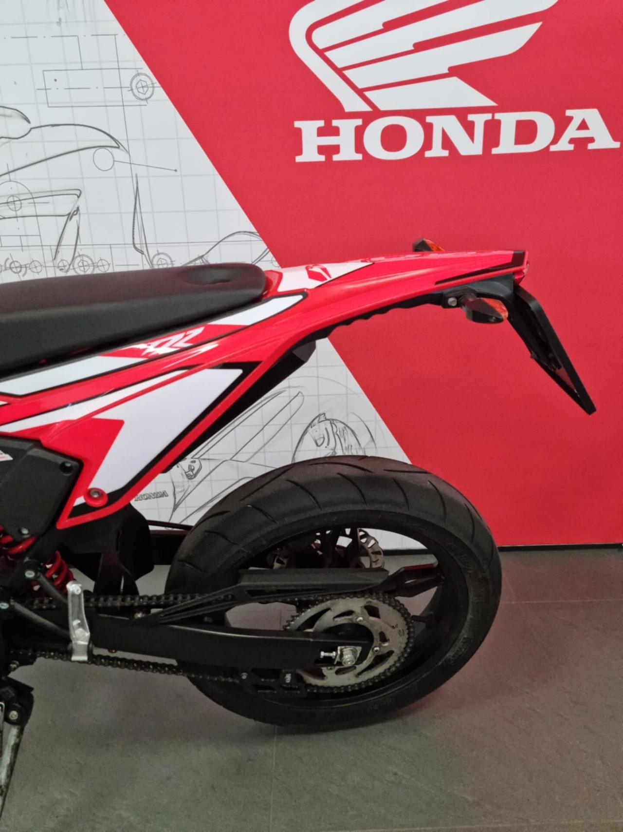 BETA RR 125 4 T- 2023- 8894 KM