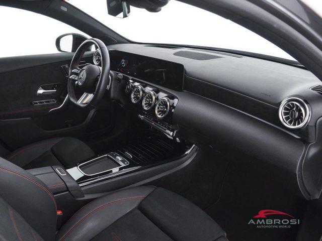 MERCEDES-BENZ A 180 180 d AMG Line Premium Plus auto