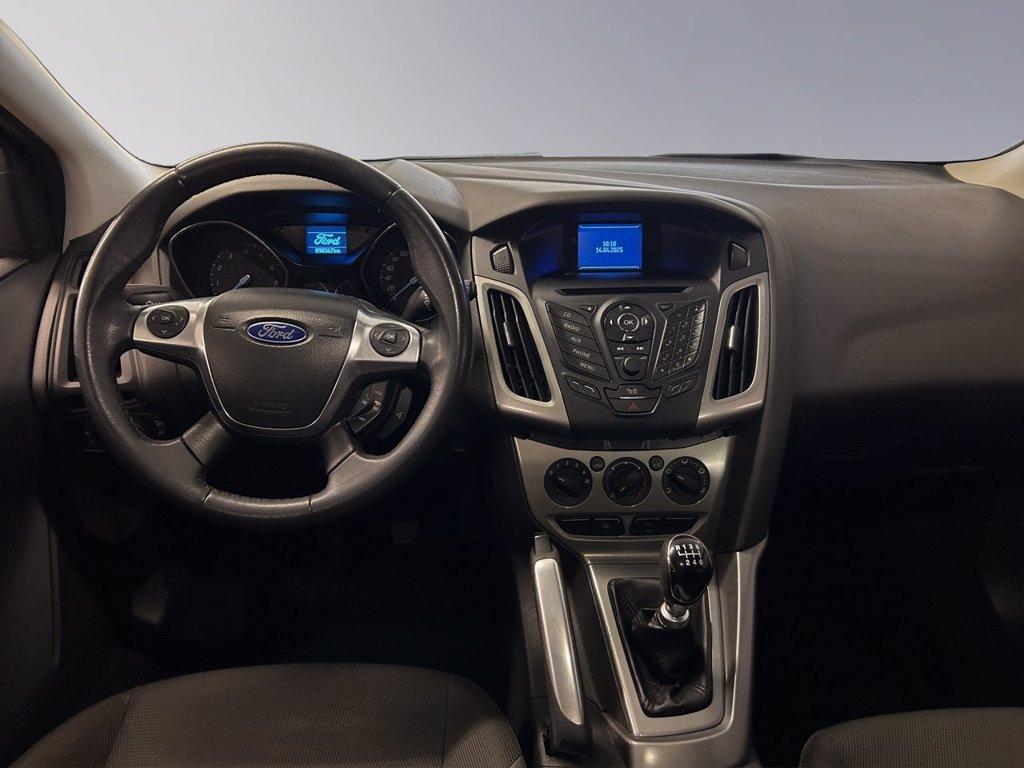 FORD Focus Titanium 5 porte del 2011
