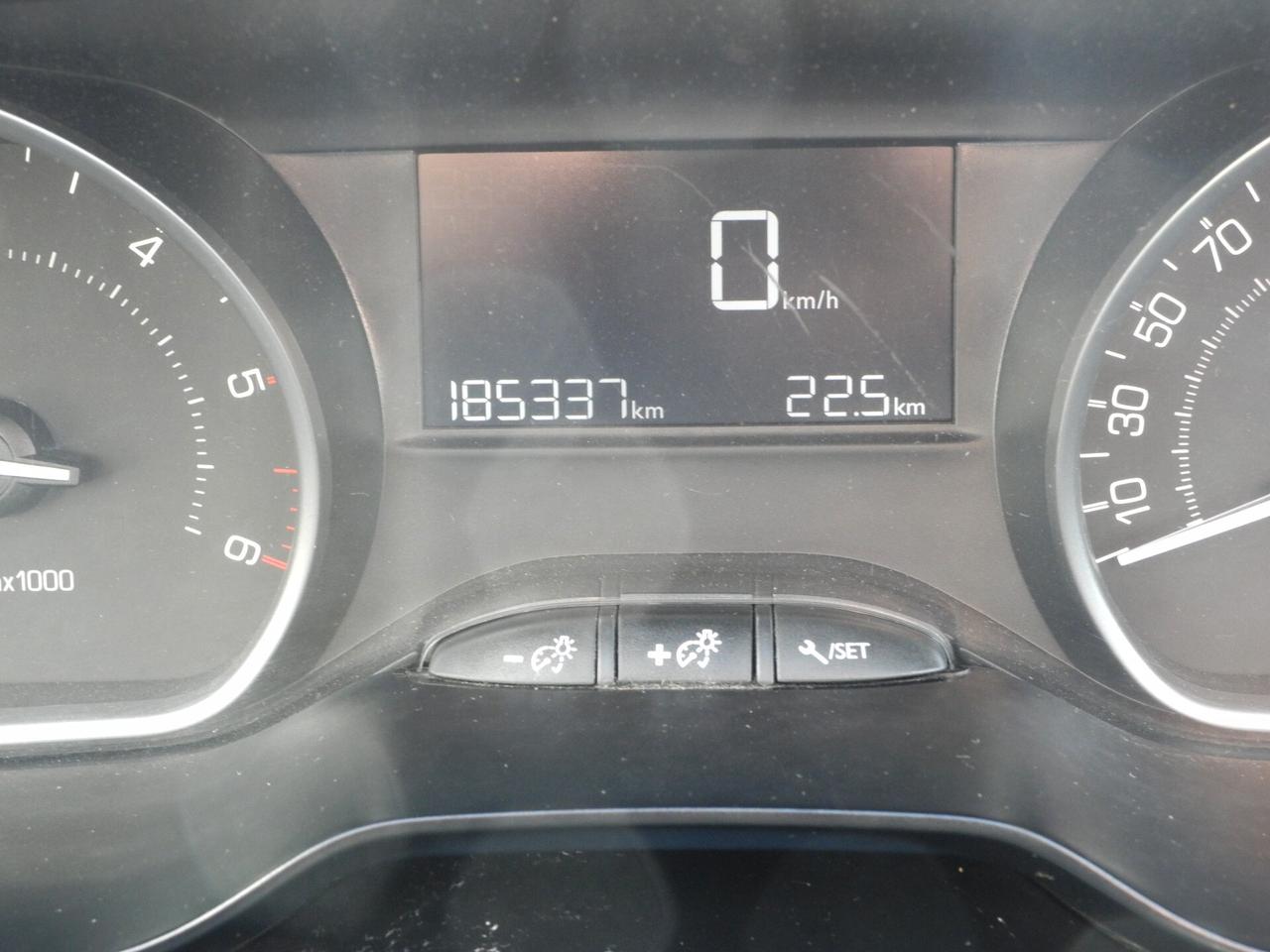 Peugeot 208 BlueHDi 75 5 porte Active