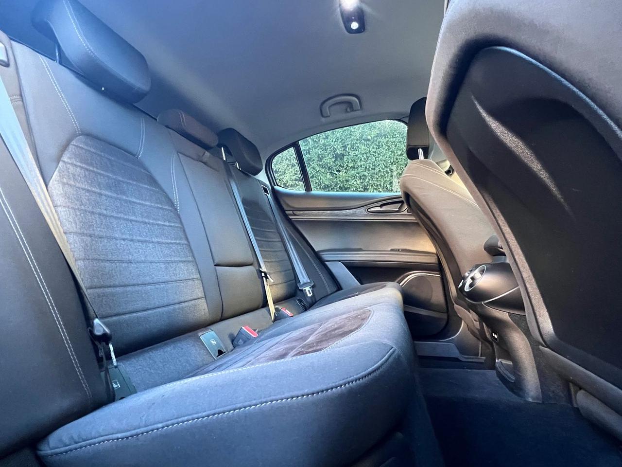 Alfa Romeo Stelvio 2.2 Business #8034