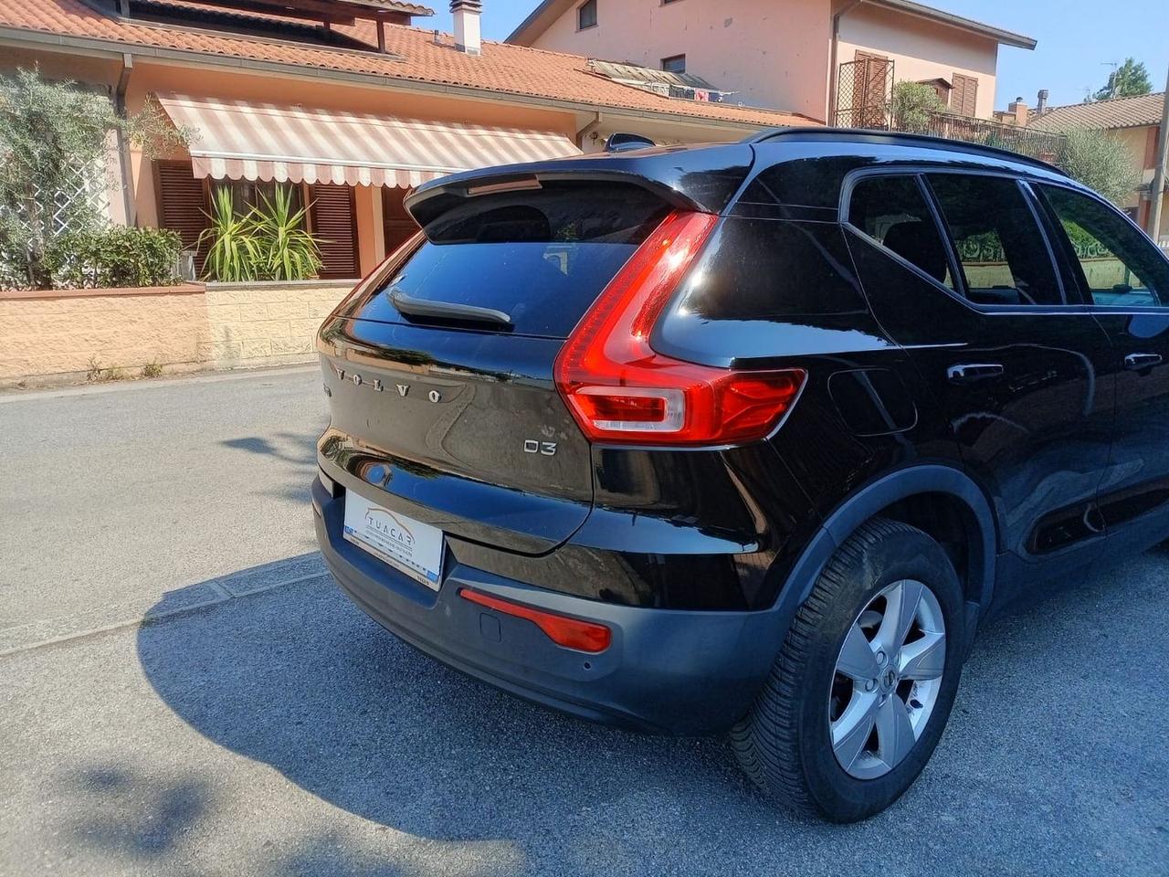 Volvo XC40 Business D3  #6218