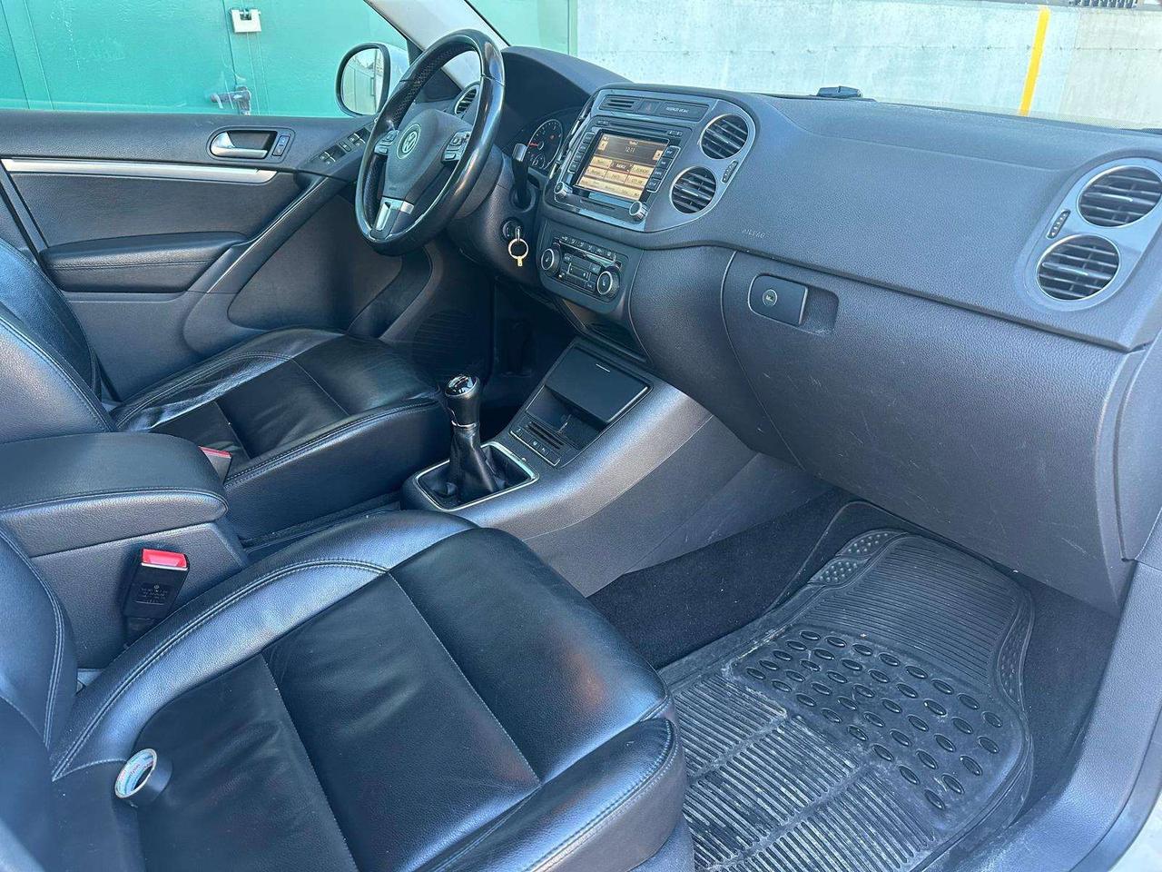 Volkswagen Tiguan Tiguan 2.0 tdi Sport 4 motion interno pelle