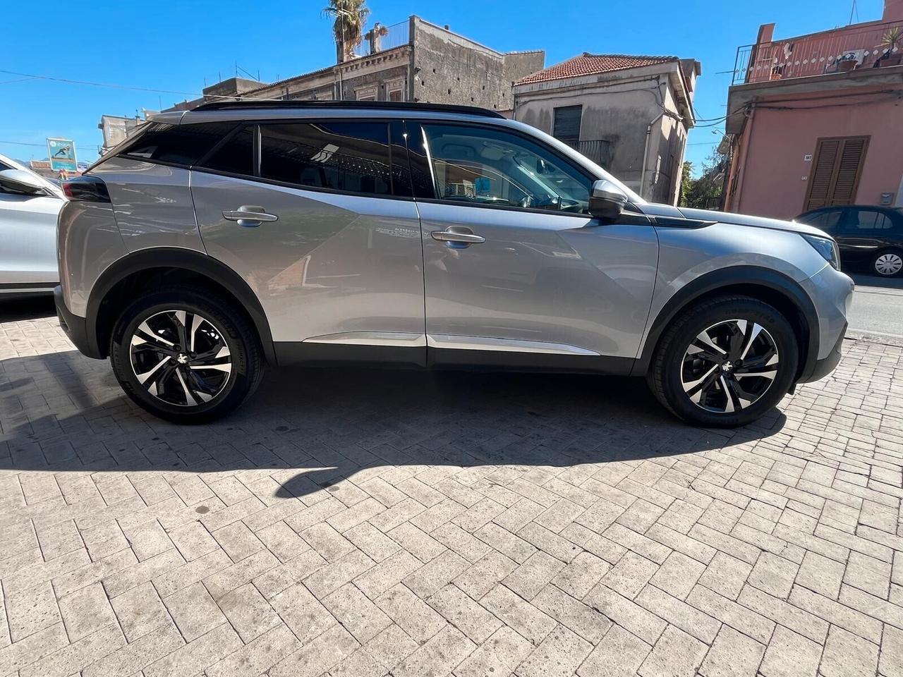 Peugeot 2008 BlueHDi 100 S&S Allure