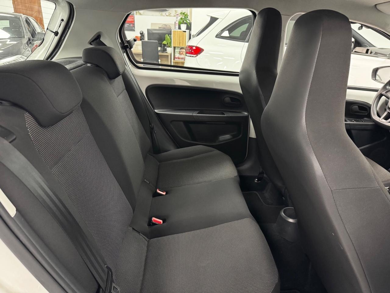 Volkswagen up! 1.0 5p. move
