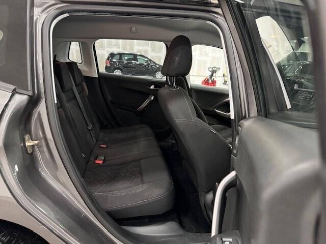 Peugeot 2008 1.2 VTi 82CV Allure