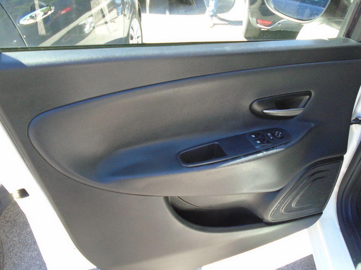 Ypsilon'15 1.2 8V S Momodes. 87000 km E6 OK NEOP