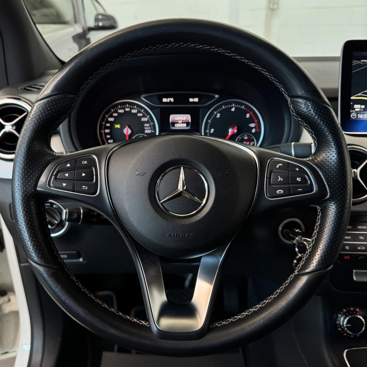 Mercedes-Benz B 180 Premium 1.5cc 109CV Automatica OK Neopatentati