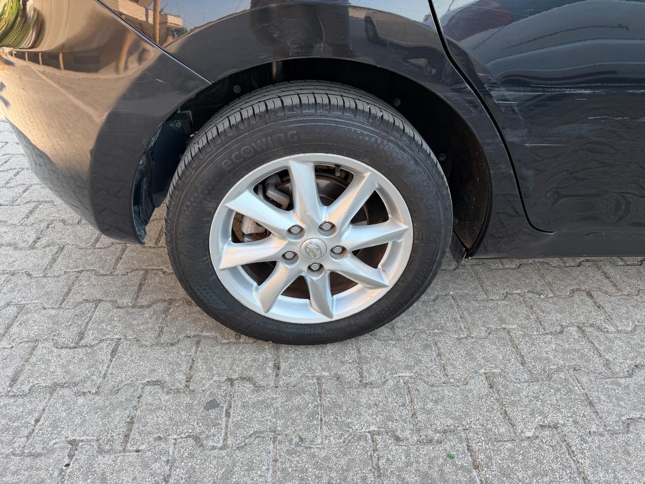 Toyota Auris 2.0 D-4D DPF 5 porte Sol