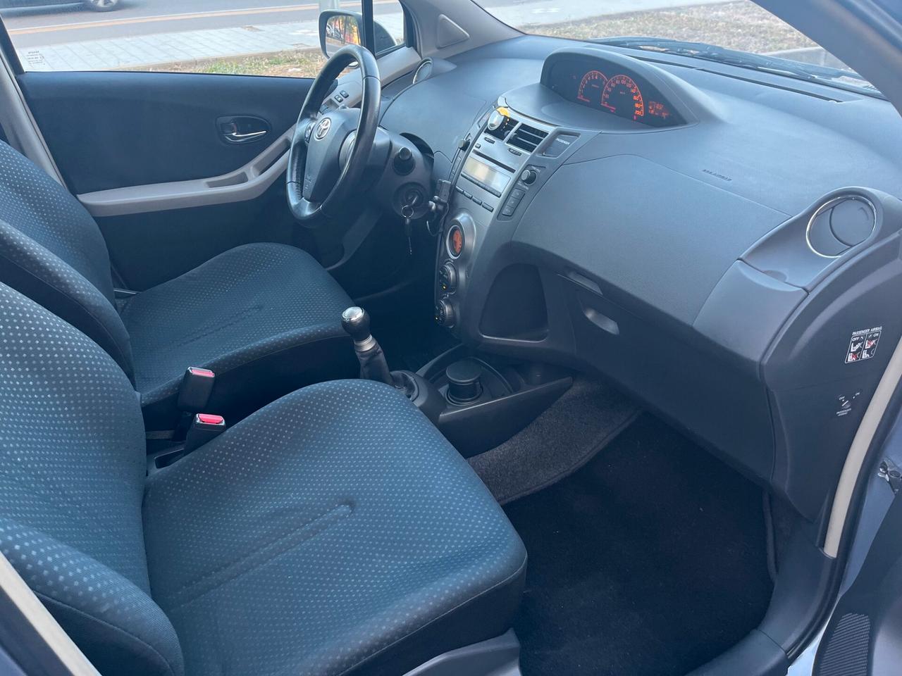 Toyota Yaris 1.0 VVT-i 70cv
