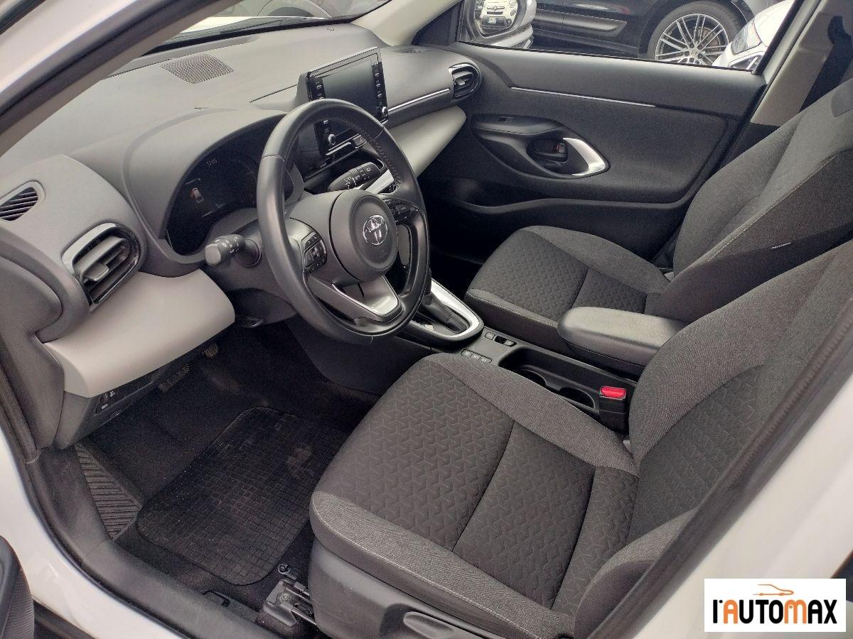 TOYOTA - Yaris Cross 1.5h Business 116cv e-cvt