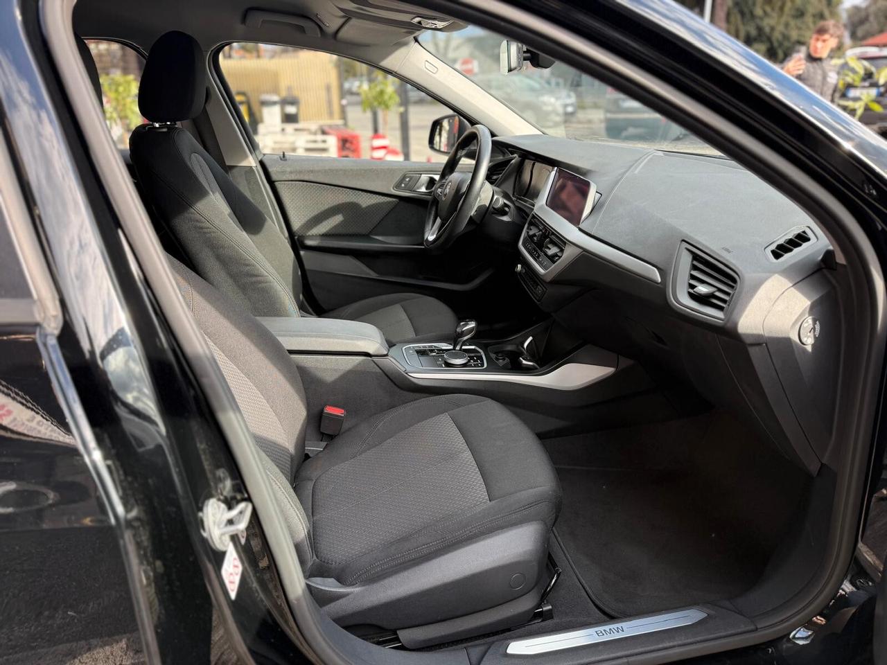 Bmw 116 116d 5p. Sport