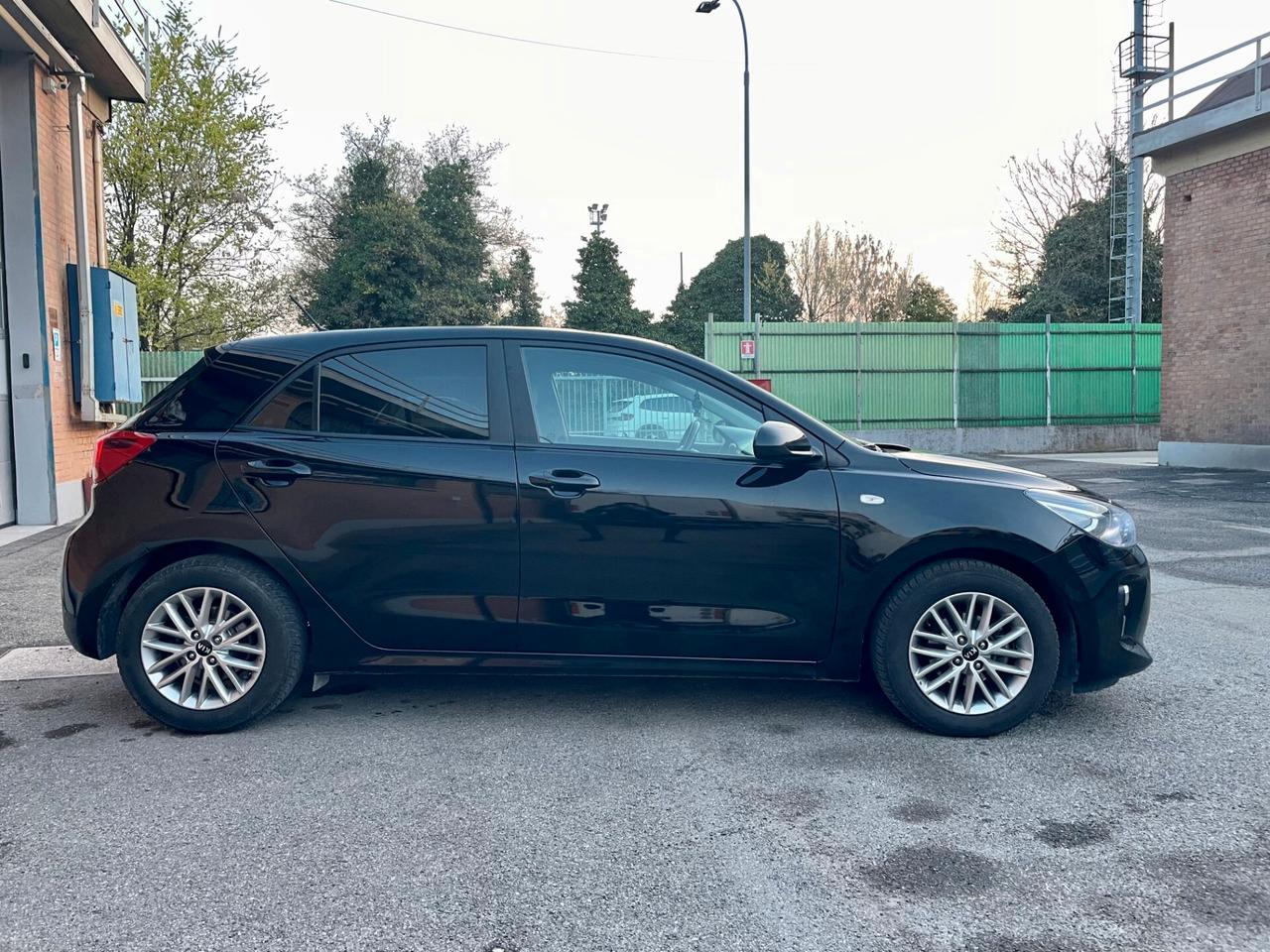 Kia Rio BENZINA/GPL 2021- UNICO PROPRIETARIO- TUTTA TAGLIANDATA KIA UFFICIALE