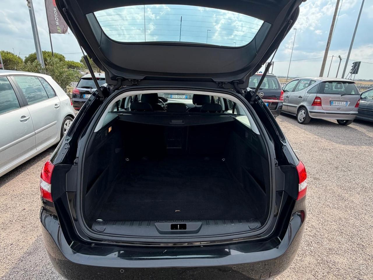 Peugeot 308 1.6 e-HDi 115 CV Stop&Start Business