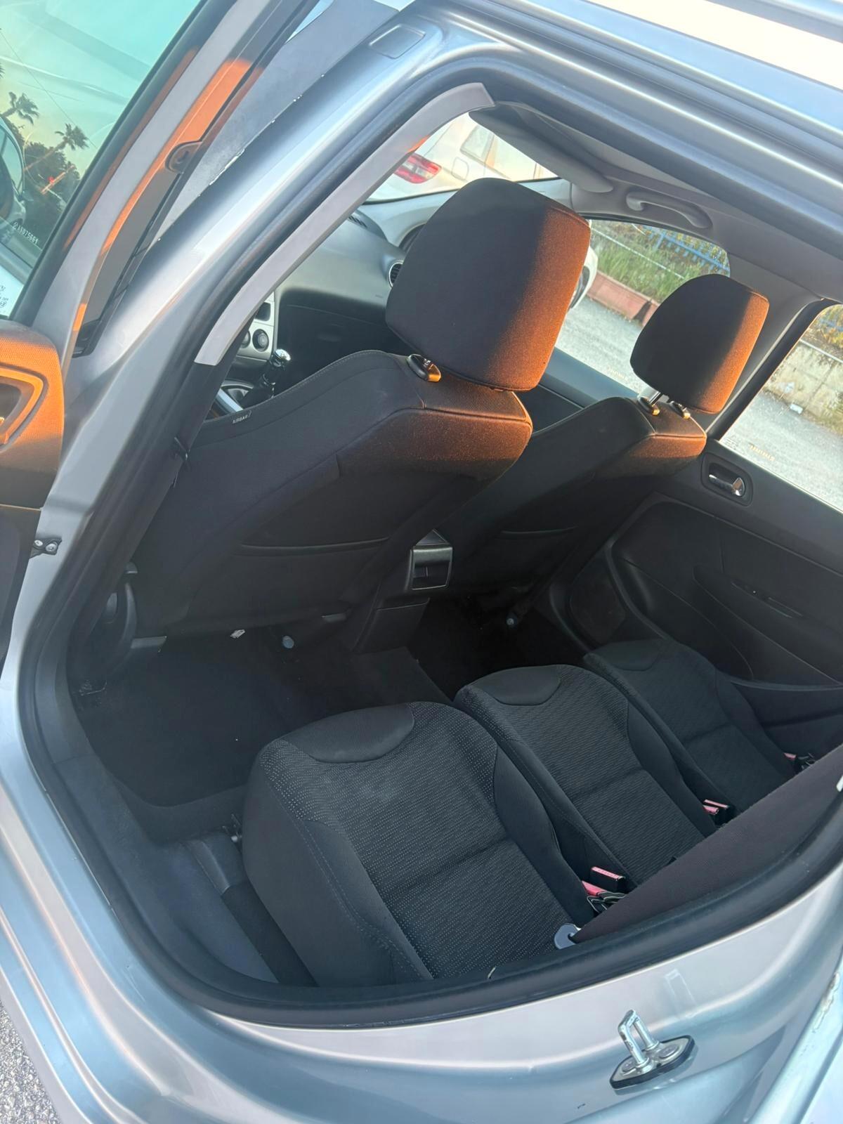 Peugeot 308 1.6 HDi 90CV SW Ciel Premium